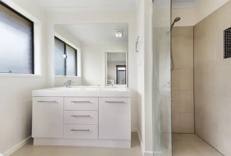 Sixth view of Homely house listing, 28 Cowes Street, Craigieburn VIC 3064