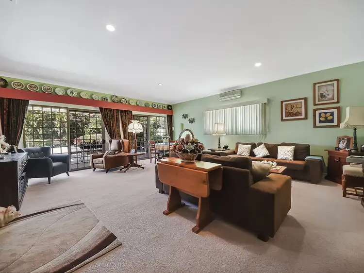 Fifth view of Homely house listing, 2 Weber Court, Bunya QLD 4055