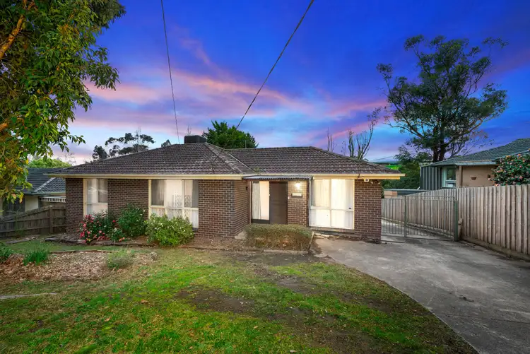 5 Meadowlark Lane, Mooroolbark VIC 3138