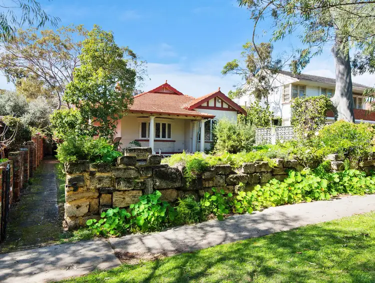 5 Venn Street, Peppermint Grove WA 6011