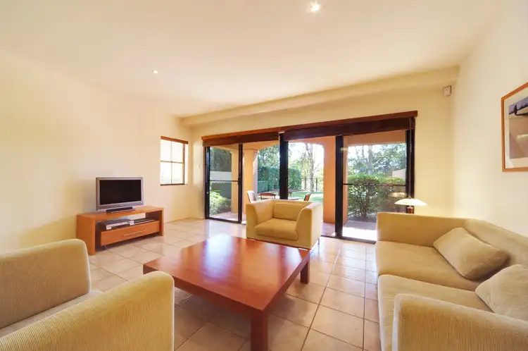3264 Palladian Drive, Hope Island QLD 4212