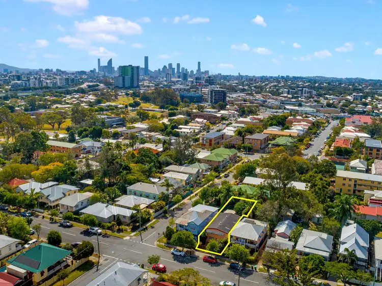 79 Dunellan Street, Greenslopes QLD 4120