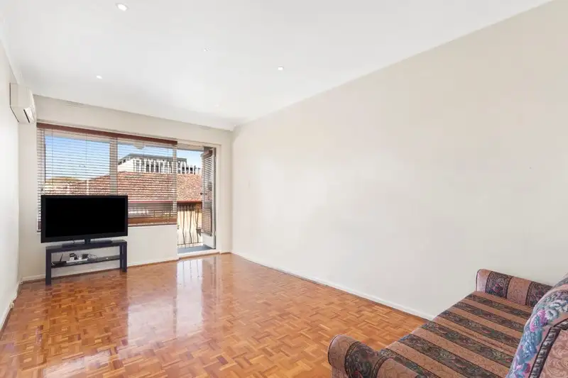 Main view of Homely apartment listing, 8/264 Neerim Road, Carnegie VIC 3163