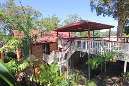 6 Lexington Parade, Green Point NSW 2251