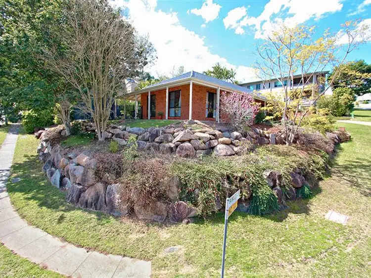 2 Bowles Court, Mount Ommaney QLD 4074