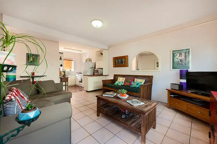 Second view of Homely unit listing, 5/129 Crescent Road, Hamilton QLD 4007