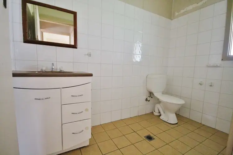 Fifth view of Homely house listing, 4 White Street, Young NSW 2594