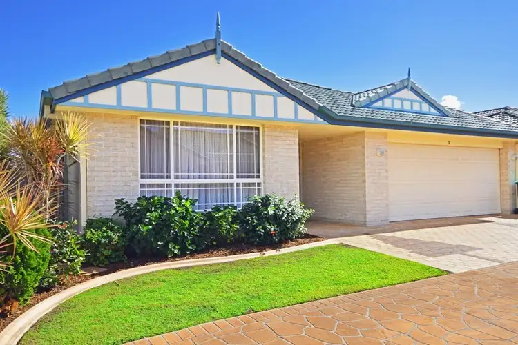 Main view of Homely villa listing, 1/9-11 Narara Crescent, Banora Point NSW 2486