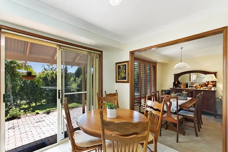 Fifth view of Homely house listing, 10 Malumba Avenue, Saratoga NSW 2251
