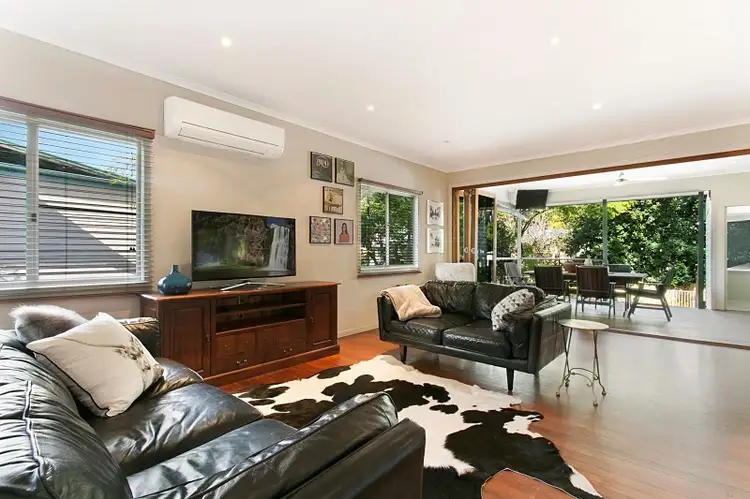 97 Plumer Street, Sherwood QLD 4075