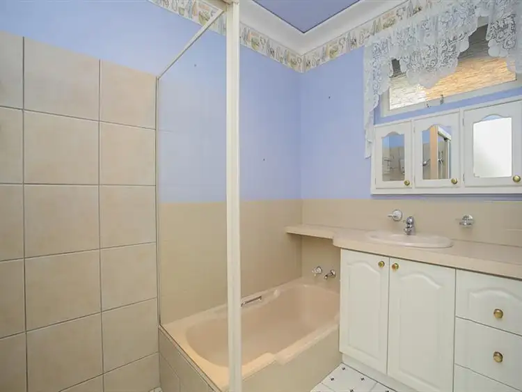 Sixth view of Homely house listing, 21 Richard Place, Orelia WA 6167