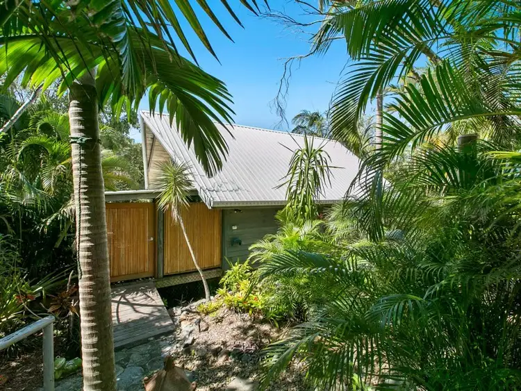 Second view of Homely house listing, 33 Rainbow Crescent, Sunrise Beach QLD 4567