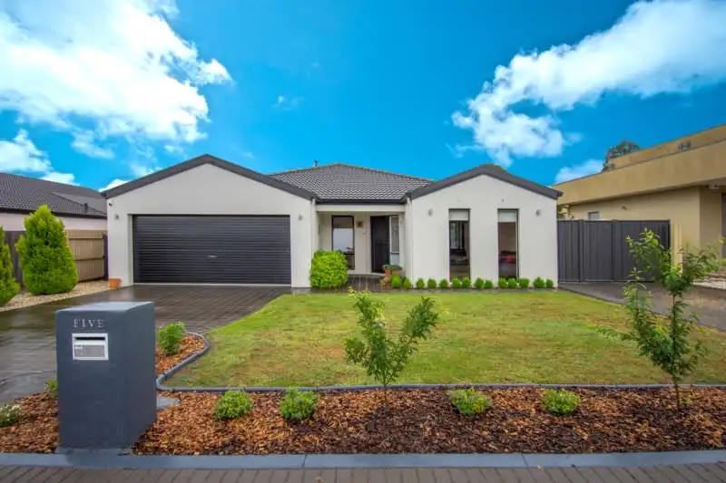 Main view of Homely house listing, 5 Splayd Close, Dunlop ACT 2615