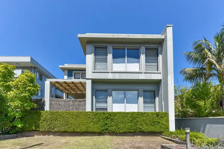 1/11 Moore Street, West Gosford NSW 2250