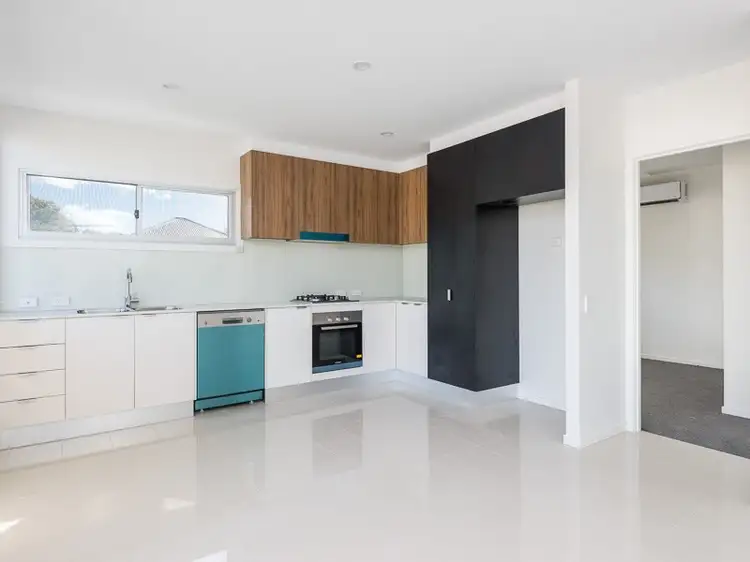 Third view of Homely apartment listing, 8/22 Bay Terrace, Wynnum QLD 4178