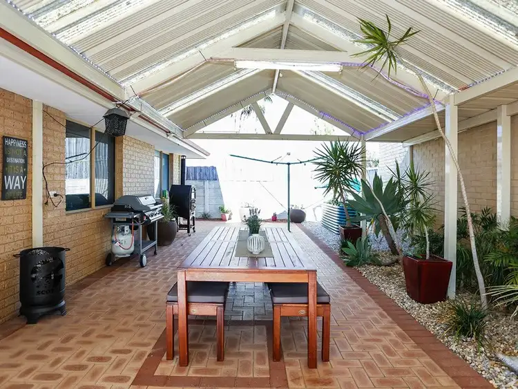 4 Bowood Cove, Kiara WA 6054