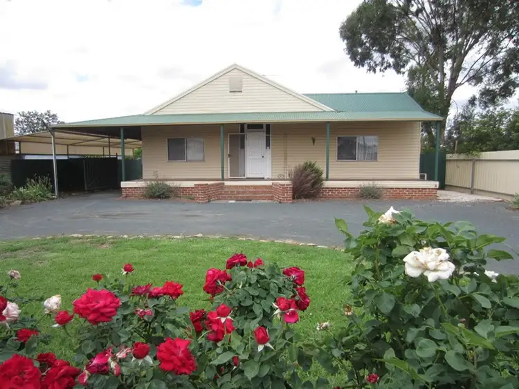 53 Robertson Street, Barmedman NSW 2668