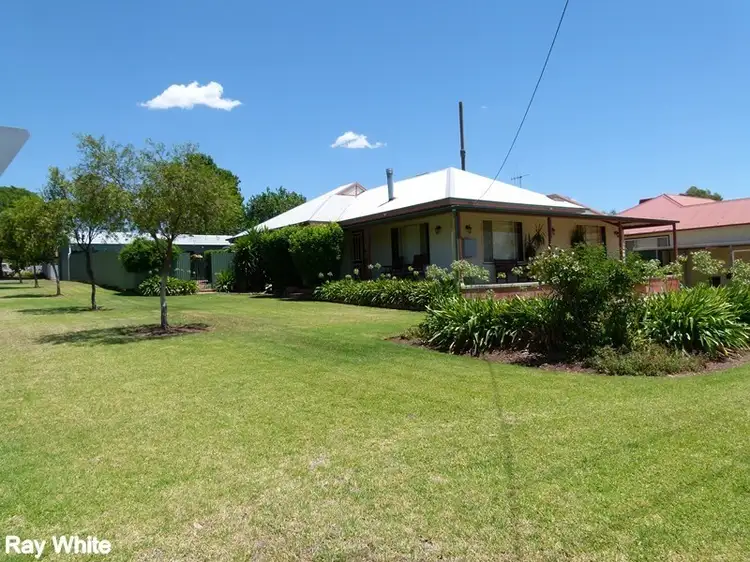 85 Ferry Street, Forbes NSW 2871