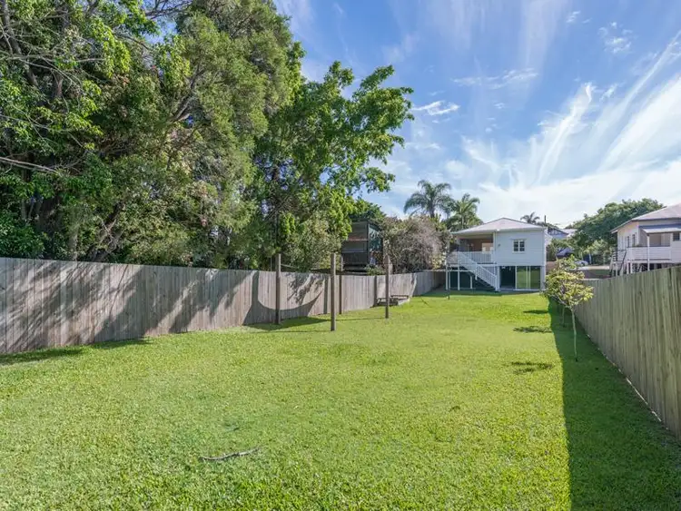 14 Myrtle Street, Grange QLD 4051