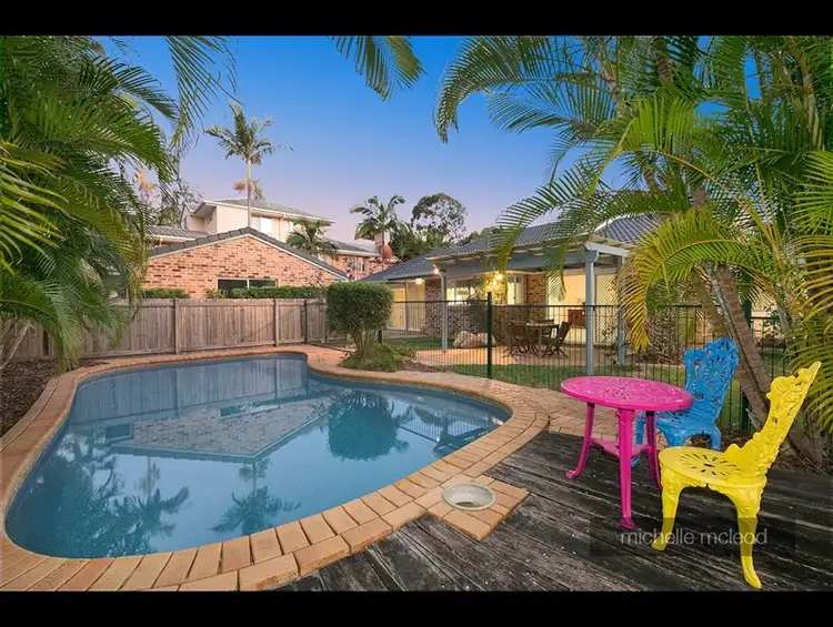 1 Arabilia Close, Chapel Hill QLD 4069
