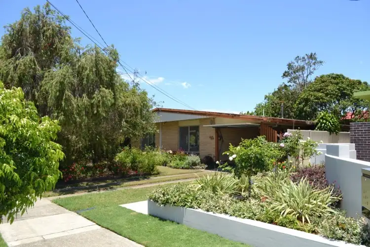 22 Drake Avenue, Paradise Point QLD 4216