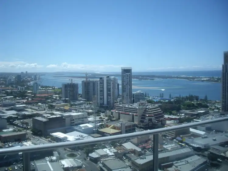 31708/9 Lawson Street, Southport QLD 4215