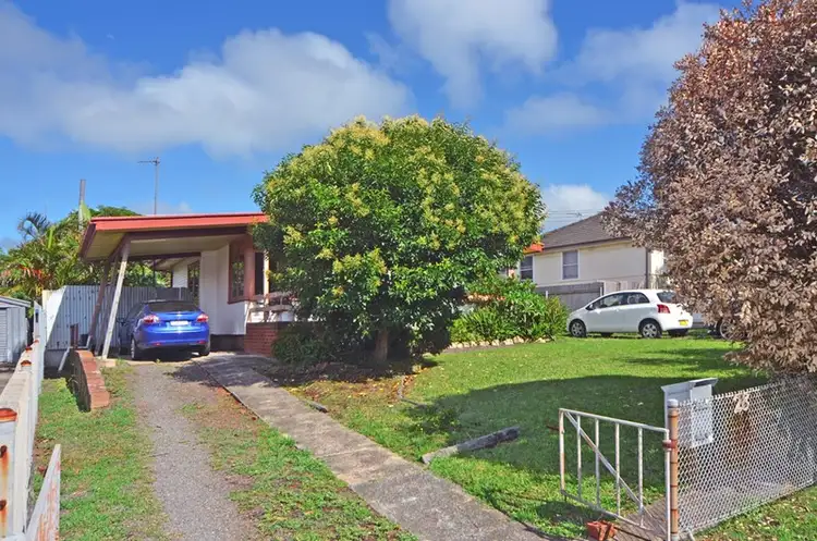 28 Barnes Street, Warilla NSW 2528