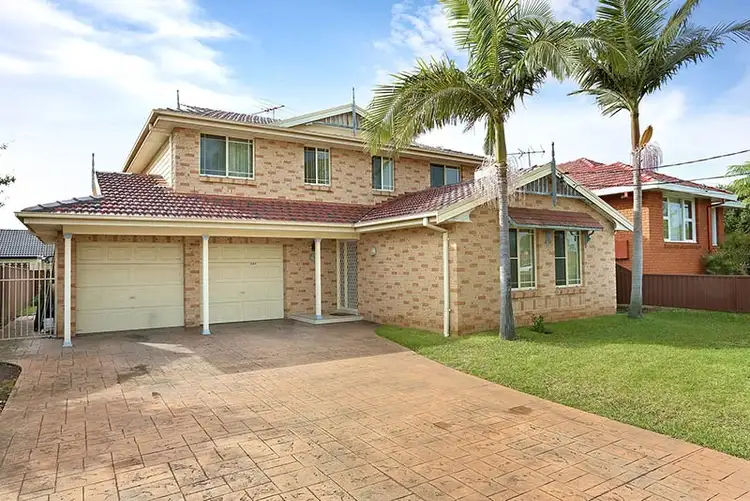 32 Palmerston Road, Fairfield West NSW 2165