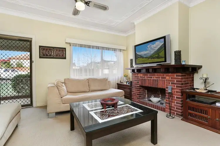 7 Hunter Street, Riverwood NSW 2210