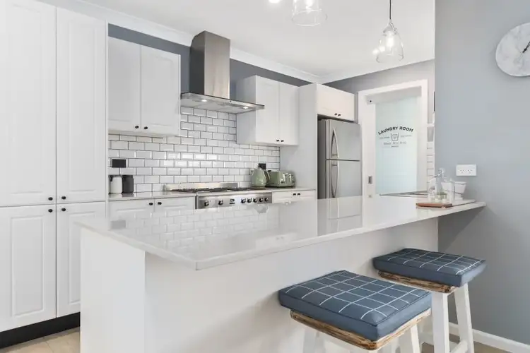 Seventh view of Homely house listing, 10 Nerriga Court, Prestons NSW 2170