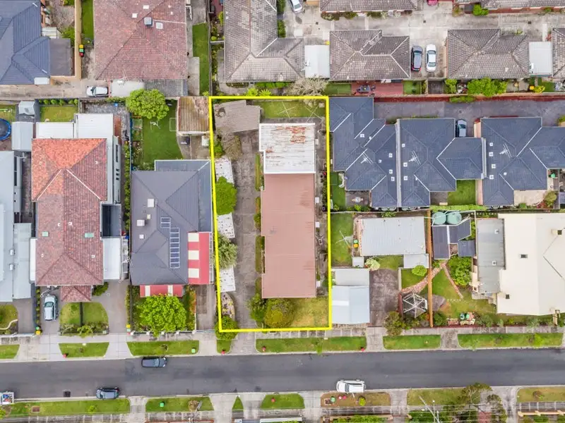 Main view of Homely house listing, 2 Ashmore Avenue, Mordialloc VIC 3195