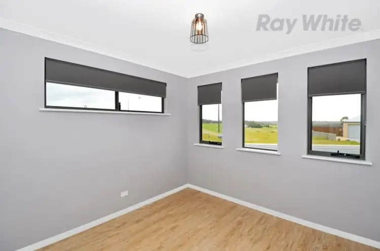 Fifth view of Homely house listing, 4A Vaughan Vista, Lange WA 6330