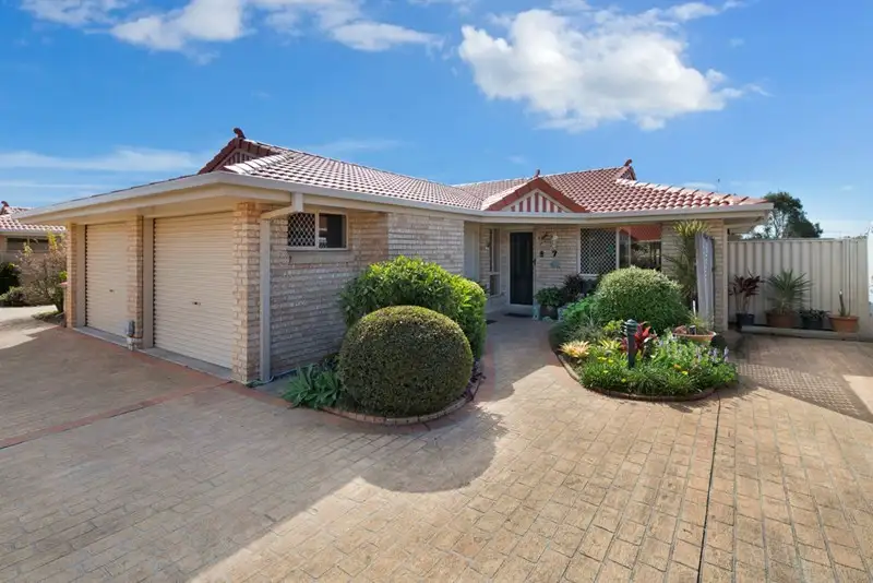 Main view of Homely townhouse listing, 7/1952 Wynnum Road, Wynnum West QLD 4178