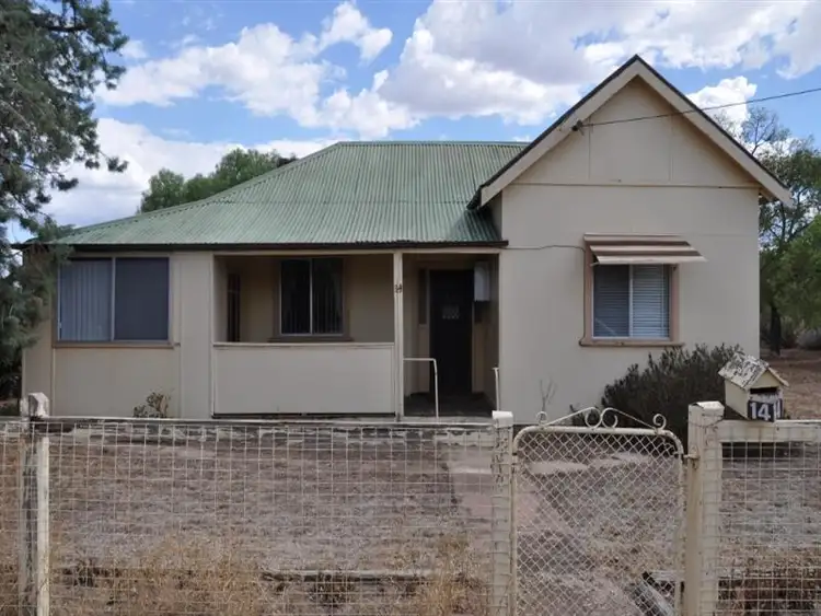 14 Loftus Street, Eugowra NSW 2806