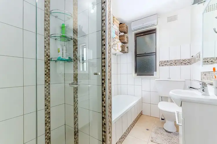 Seventh view of Homely house listing, 33 Churinga Circle, Koonawarra NSW 2530