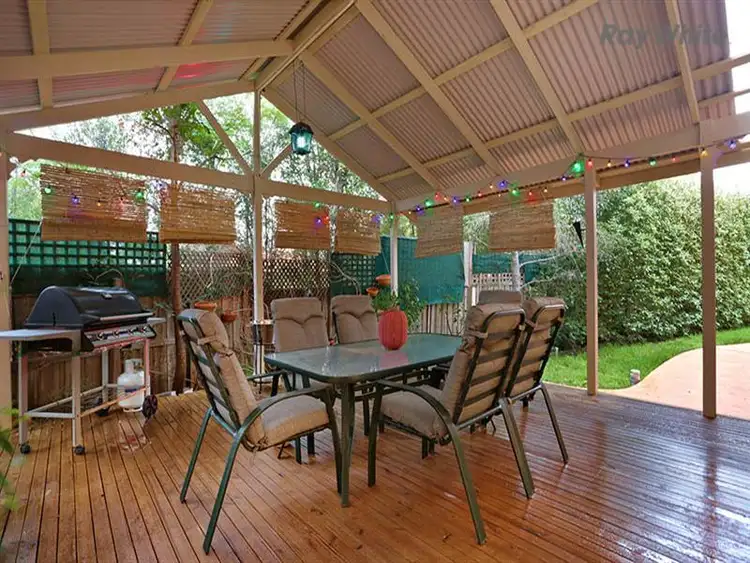 Sixth view of Homely house listing, 4 Cadrona Court, Hillside VIC 3037