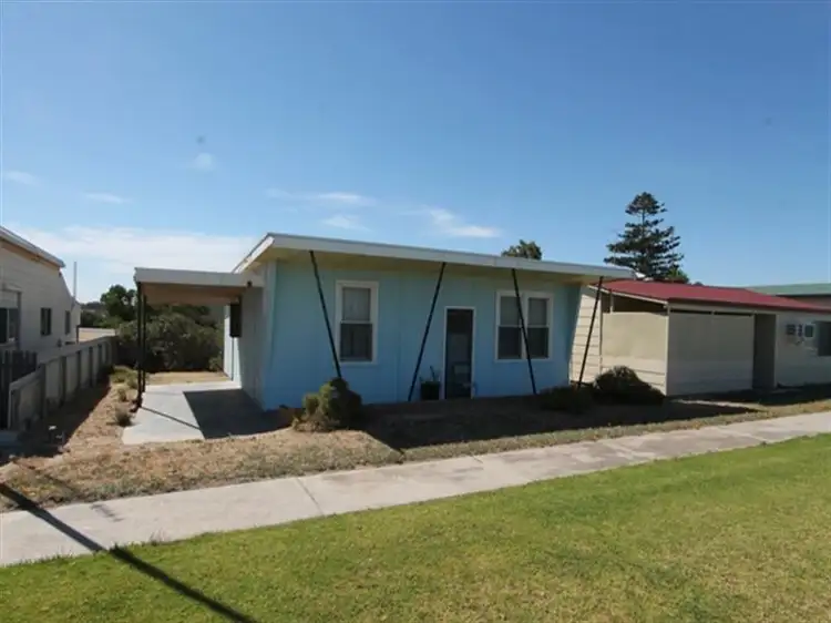 2 Sunrise Drive, Arno Bay SA 5603