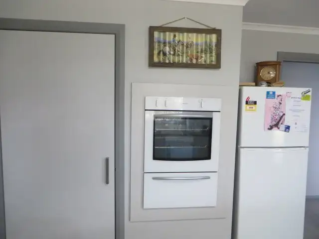 Seventh view of Homely house listing, 104 Kulkyne Way, Red Cliffs VIC 3496