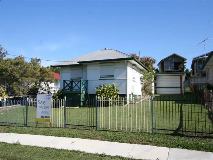 6 Kitchener Street, Wynnum QLD 4178