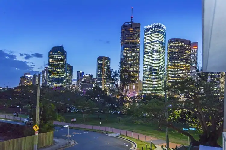 19 Wicklow Street, Kangaroo Point QLD 4169