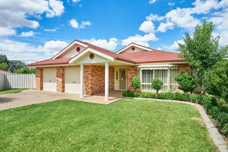 Main view of Homely house listing, 6 Yeomans Place, Kooringal NSW 2650