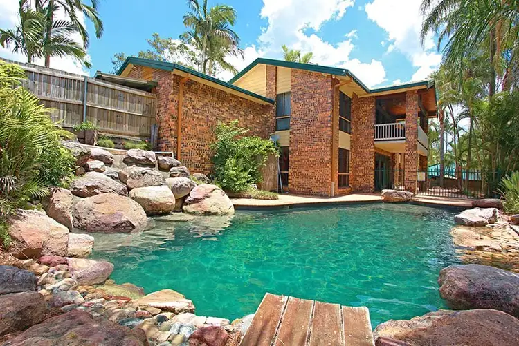1 Hume Court, Mount Ommaney QLD 4074