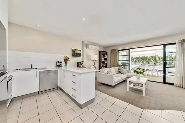 Third view of Homely apartment listing, 9/2 Cunningham Street, Griffith ACT 2603