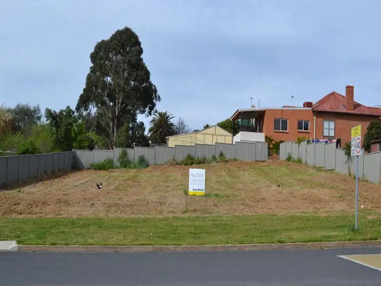 50 Berthong Street, Young NSW 2594