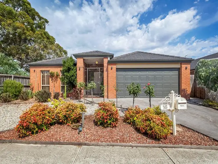 16 Penola Drive, South Morang VIC 3752
