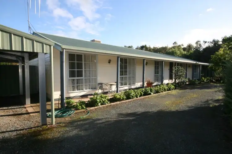 90 Victoria Street, Rochester VIC 3561