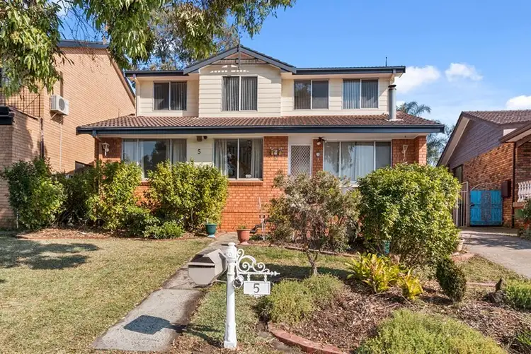 5 Gove Avenue, Green Valley NSW 2168