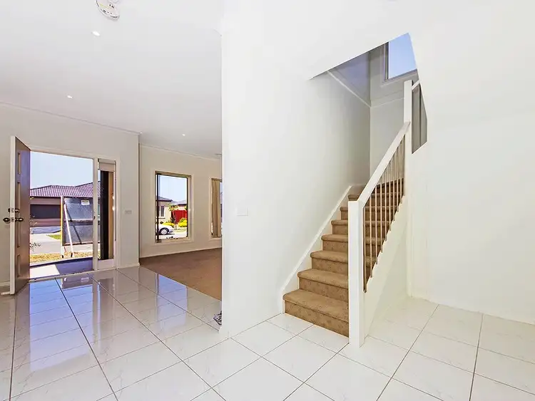 Fifth view of Homely house listing, 15 Tuana Place, Truganina VIC 3029