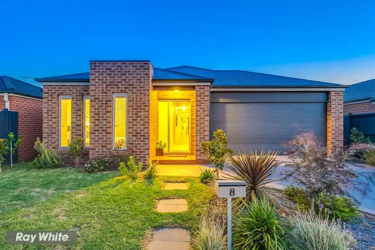 8 Beagle Street, Tarneit VIC 3029