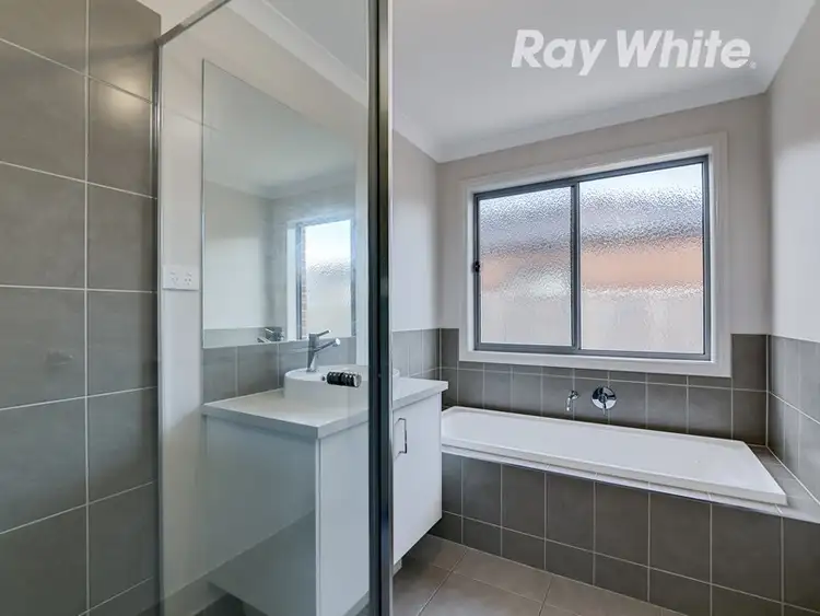 Seventh view of Homely house listing, 4 Mombassa Drive, Wollert VIC 3750